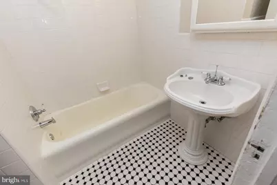 1324 Locust Street #1129, Philadelphia, PA 19107 - Photo 9