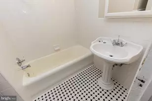 1324 Locust St, Philadelphia, PA 19107 - Photo 9