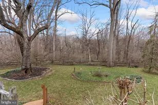 909 Ronnie Cir, Philadelphia, PA 19128 - Photo 31