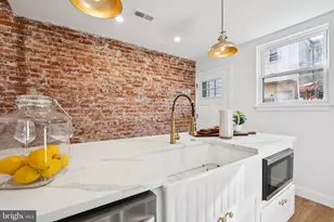 1804 Waterloo St, Philadelphia, PA 19122 - Photo 11