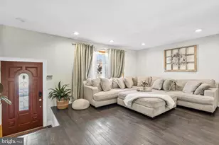 12449 Sweet Briar Rd, Philadelphia, PA 19154 - Photo 7