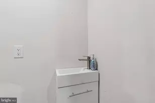 703 Winton St, Philadelphia, PA 19148 - Photo 17