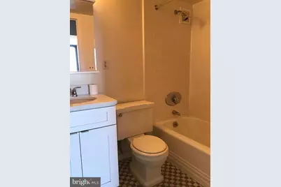 210 Locust Street #29FW, Philadelphia, PA 19106 - Photo 3