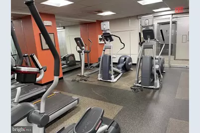 210 Locust Street #29FW, Philadelphia, PA 19106 - Photo 9