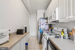 2031 Locust St, Philadelphia, PA 19103 - Photo 5