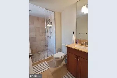 1701 Locust Street #1917, Philadelphia, PA 19103 - Photo 9