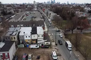 1042 W Monmouth St, Philadelphia, PA 19133 - Photo 3