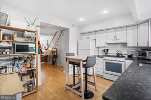 1911 S Iseminger St, Philadelphia, PA 19148 - Photo 9