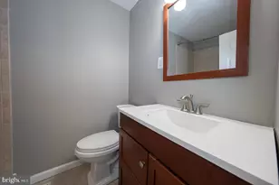 7608 Dicks Ave, Philadelphia, PA 19153 - Photo 15