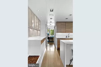 256 S 3rd Street, Philadelphia, PA 19106 - Photo 11