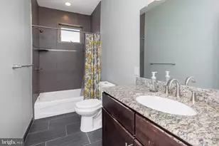 2555 Carpenter St, Philadelphia, PA 19146 - Photo 11