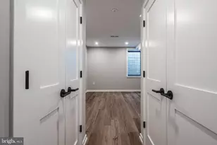 624 S 26th St, Philadelphia, PA 19146 - Photo 37