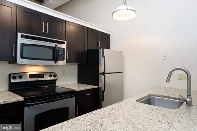 2429 Locust Street #319, Philadelphia, PA 19103 - Photo 9
