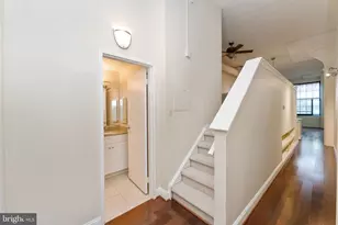 2429 Locust St, Philadelphia, PA 19103 - Photo 15