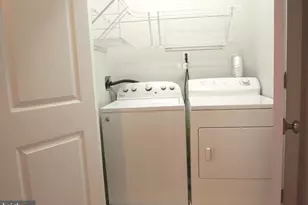 763 S 15th St, Philadelphia, PA 19146 - Photo 9