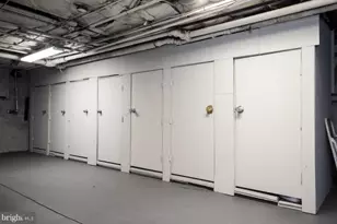 1316 Pine St, Philadelphia, PA 19107 - Photo 5