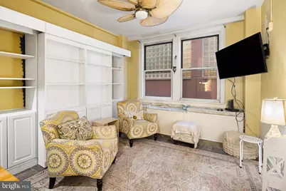 1324 Locust Street #622, Philadelphia, PA 19107 - Photo 3