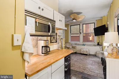 1324 Locust Street #622, Philadelphia, PA 19107 - Photo 7