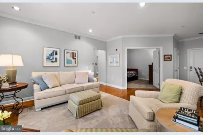 500 Admirals Way #211, Philadelphia, PA 19146 - Photo 5