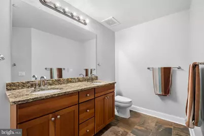 500 Admirals Way #211, Philadelphia, PA 19146 - Photo 19