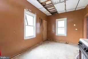 319 W Duncannon Ave, Philadelphia, PA 19120 - Photo 15