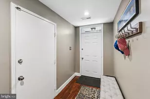 716 S Clifton St, Philadelphia, PA 19147 - Photo 3