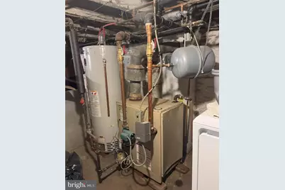 530 N 35th Street, Philadelphia, PA 19104 - Photo 11