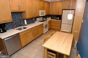 10222 Murty Ln, Philadelphia, PA 19116 - Photo 5