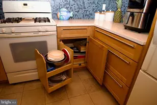 10222 Murty Ln, Philadelphia, PA 19116 - Photo 15