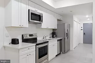 925 N Broad St, Philadelphia, PA 19123 - Photo 1