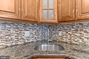 847 Cameron St, Philadelphia, PA 19130 - Photo 9