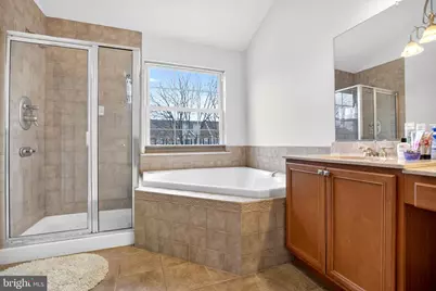 2036 W Reserve Drive, Philadelphia, PA 19145 - Photo 11