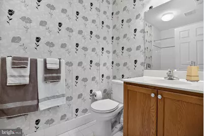 2036 W Reserve Drive, Philadelphia, PA 19145 - Photo 13