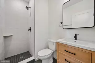 627 N 16th St, Philadelphia, PA 19130 - Photo 5