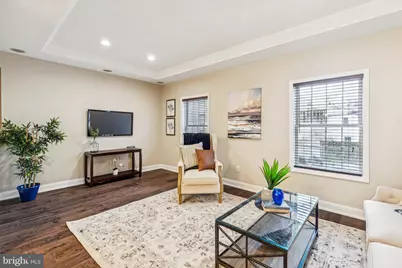 1033 N Leithgow Street, Philadelphia, PA 19123 - Photo 3