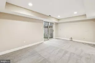 1033 N Leithgow St, Philadelphia, PA 19123 - Photo 33