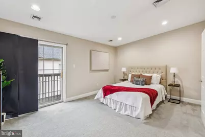 1033 N Leithgow Street, Philadelphia, PA 19123 - Photo 19