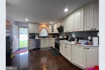 870 Morefield Road, Philadelphia, PA 19115 - Photo 3