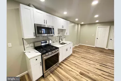 1426 W Rockland Street #2ND FL, Philadelphia, PA 19141 - Photo 13