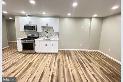 1426 W Rockland Street #2ND FL, Philadelphia, PA 19141 - Photo 9