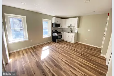 1426 W Rockland Street #3RD FL, Philadelphia, PA 19141 - Photo 5