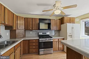 12858 Elnora Rd, Philadelphia, PA 19154 - Photo 15