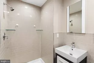 1233 N Lecount St, Philadelphia, PA 19121 - Photo 5