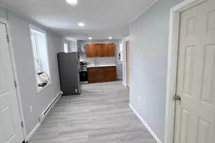 273 W York St, Philadelphia, PA 19133 - Photo 3