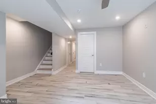 2339 N 10th St, Philadelphia, PA 19133 - Photo 11