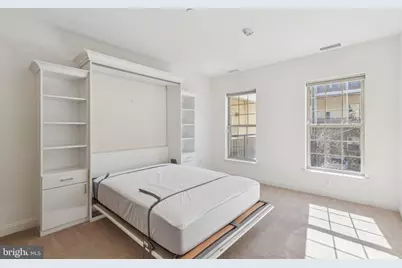 500 Admirals Way #231, Philadelphia, PA 19146 - Photo 23