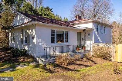 323 E Gowen Avenue, Philadelphia, PA 19119 - Photo 3