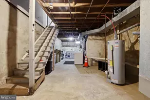 2933 W Diamond St, Philadelphia, PA 19121 - Photo 13