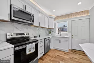 2046 Dennie St, Philadelphia, PA 19140 - Photo 17