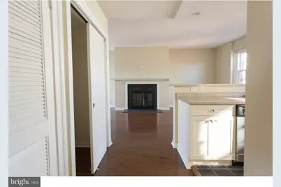 532 Spruce Street #10, Philadelphia, PA 19106 - Photo 3